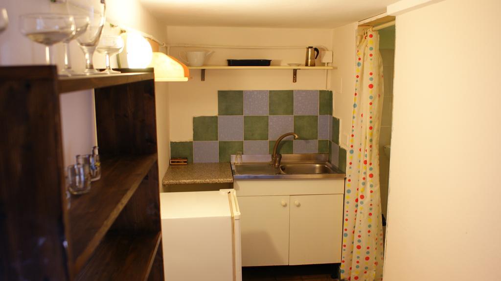 Stare In Centro Guest House Катания Екстериор снимка