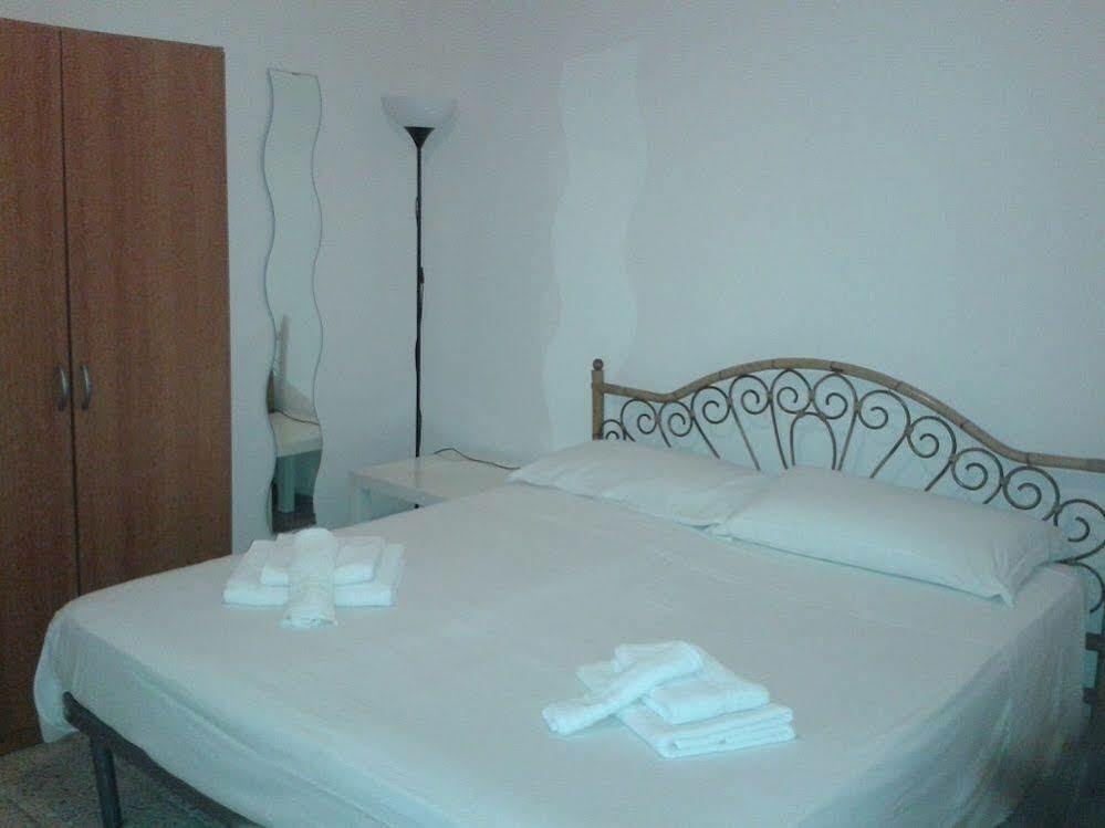 Stare In Centro Guest House Катания Екстериор снимка