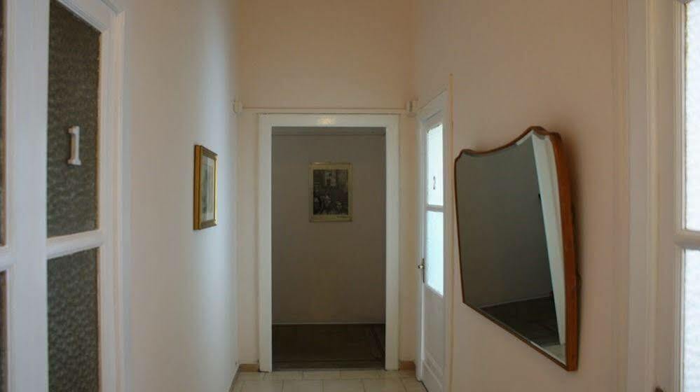 Stare In Centro Guest House Катания Екстериор снимка