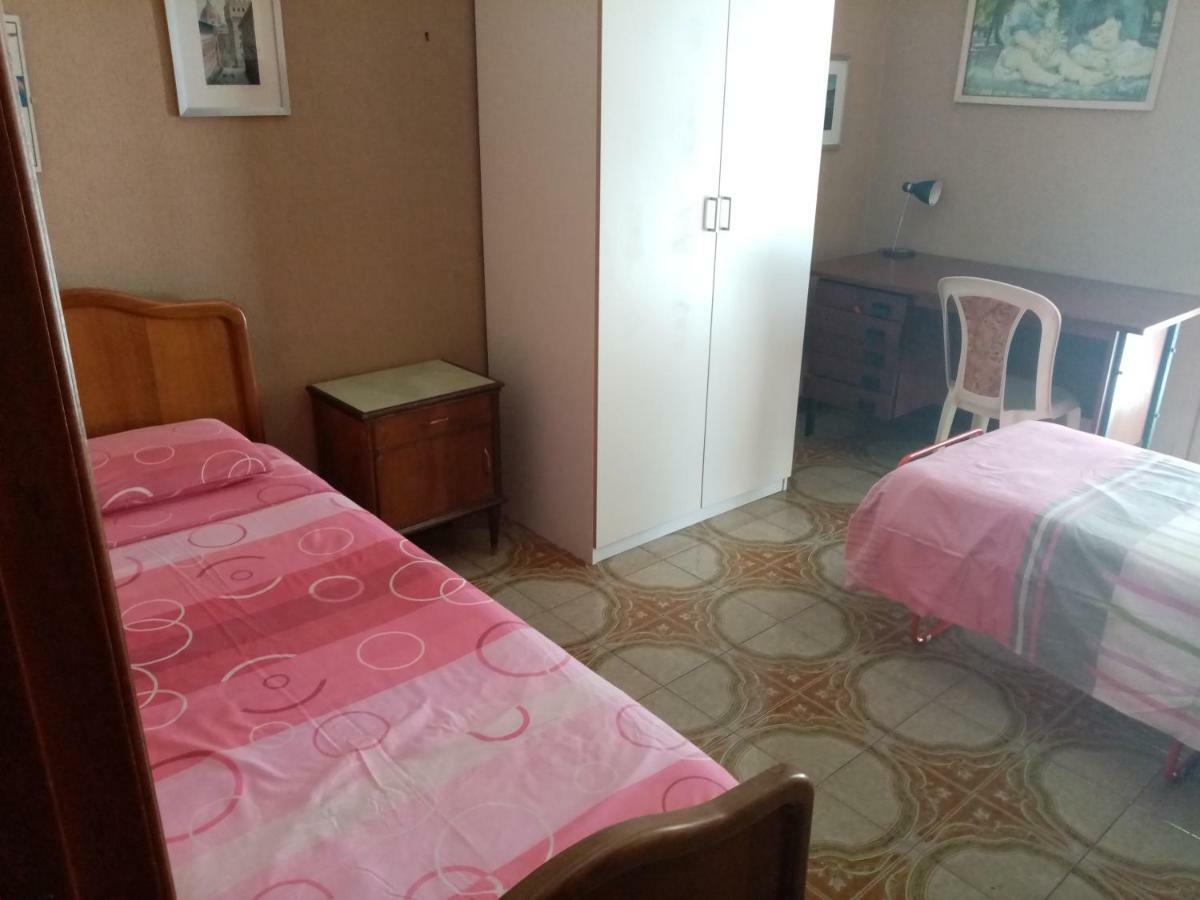 Stare In Centro Guest House Катания Екстериор снимка