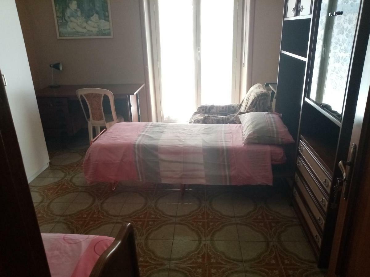 Stare In Centro Guest House Катания Екстериор снимка