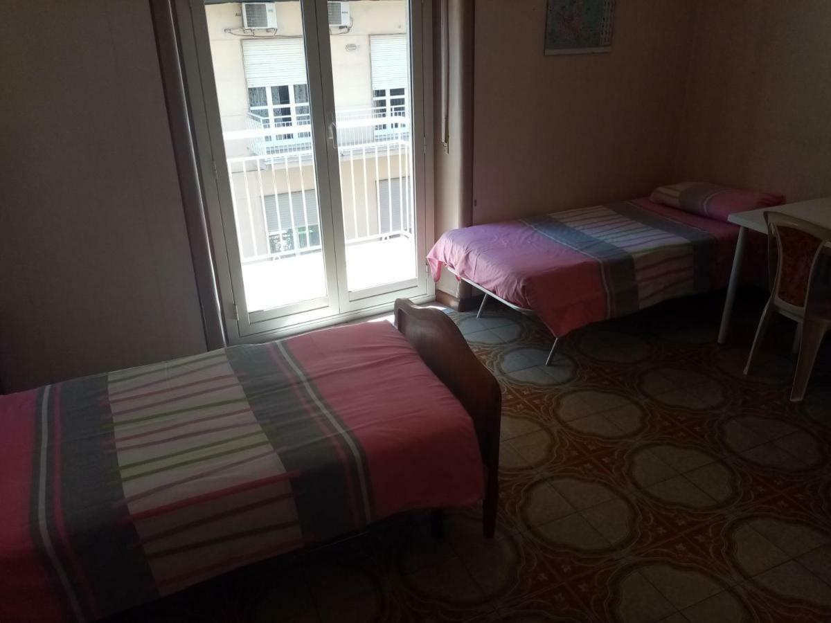 Stare In Centro Guest House Катания Екстериор снимка